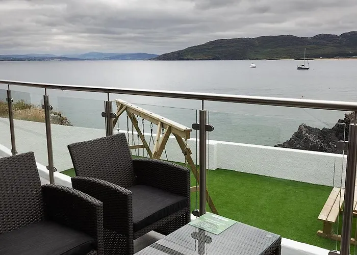 Pierside Deluxe Portsalon